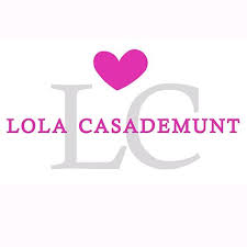 LOLA CASADEMUNT: MODA Y COMPLEMENTOS